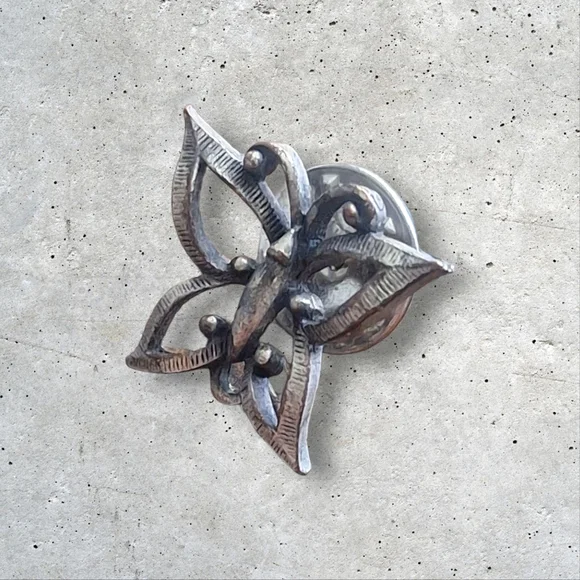 Vintage Silver-Toned Butterfly Brooch - Picture 7 of 7